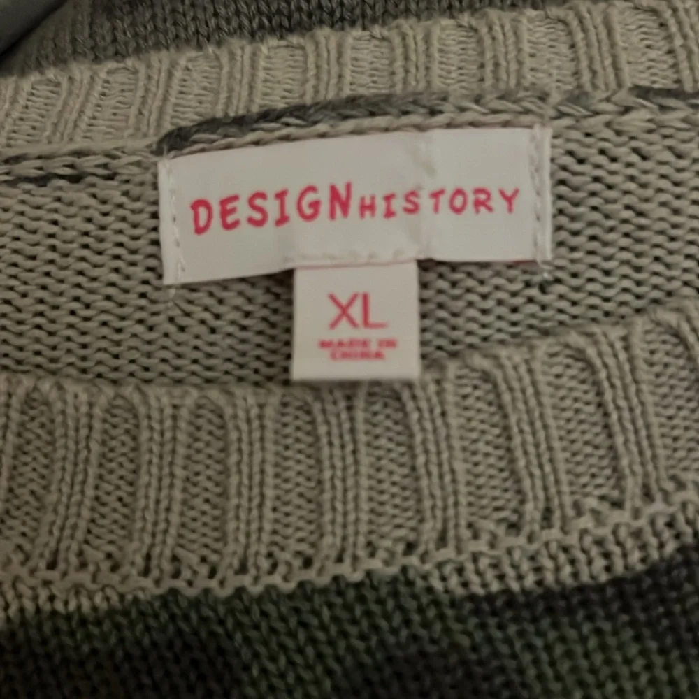 girls camo sweater, kids xl